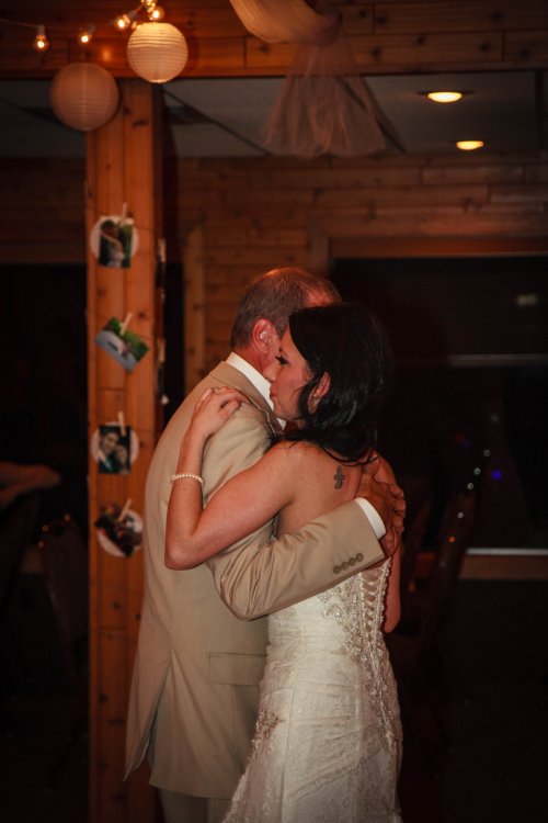 Father and bride dance